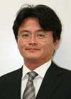専務取締役:角谷 英之 専務取締役:角谷 英之